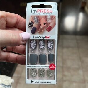 imPRESS One-Step Gel Press-On Nails - Silver and Black
